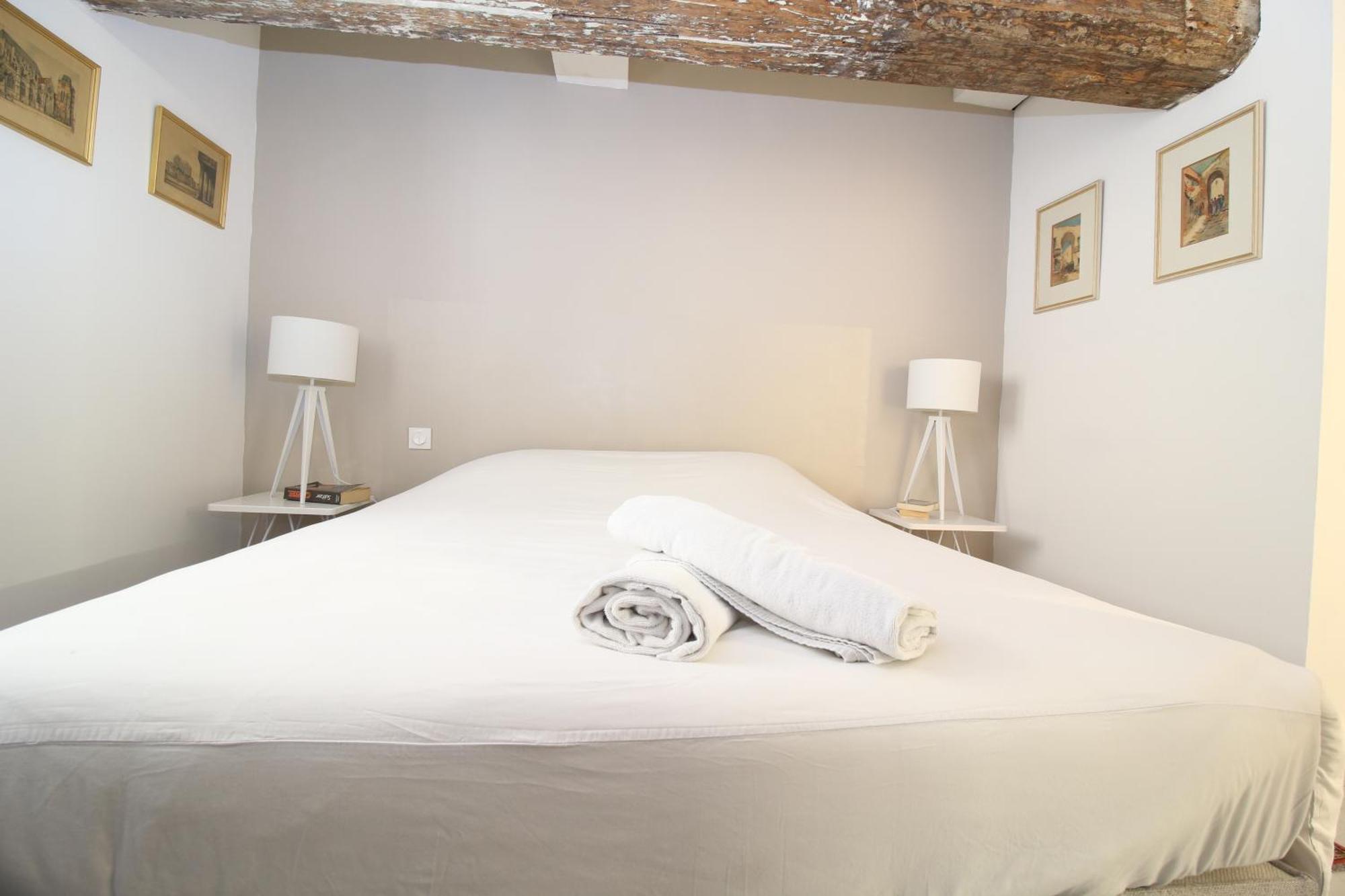 T3 Appartement Hypercentre Proche Commerce- Parking - 2 Chambres Wifi Gratuit Avignon Exterior photo
